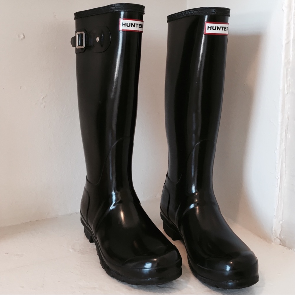 Black glossy tall Hunter rain boots